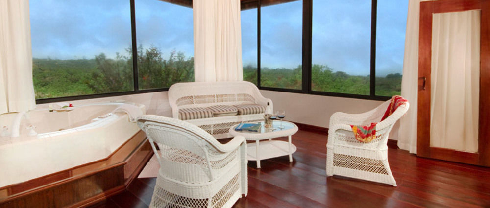Royal Palm Galapagos, Curio Collection Hotel By Hilton Bellavista  Exterior foto